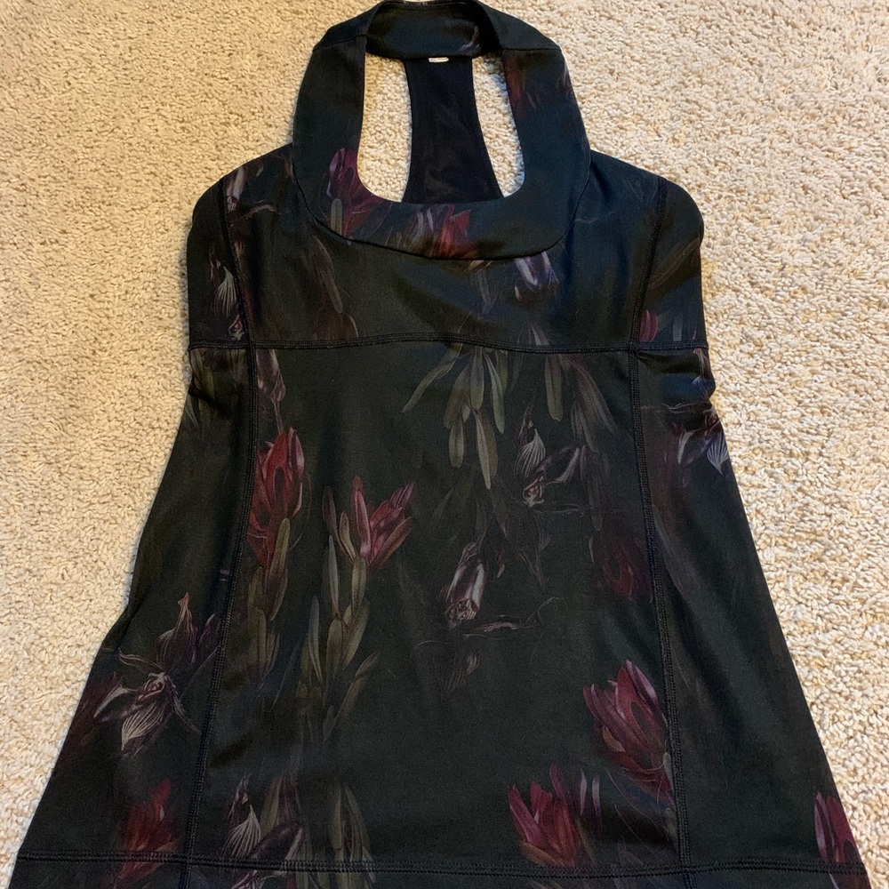 Lululemon tank top